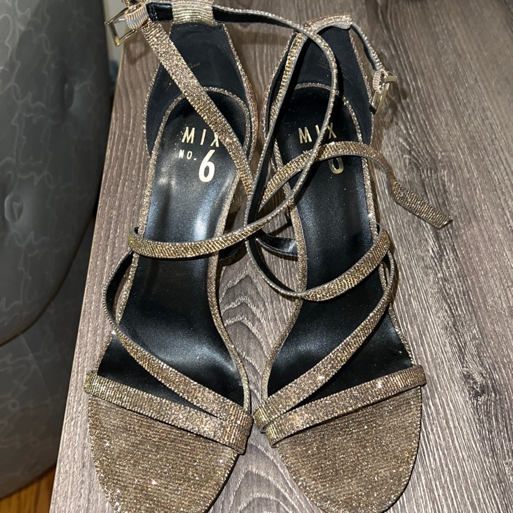 Mix No. 6 Mardelle Sandel  sz 8